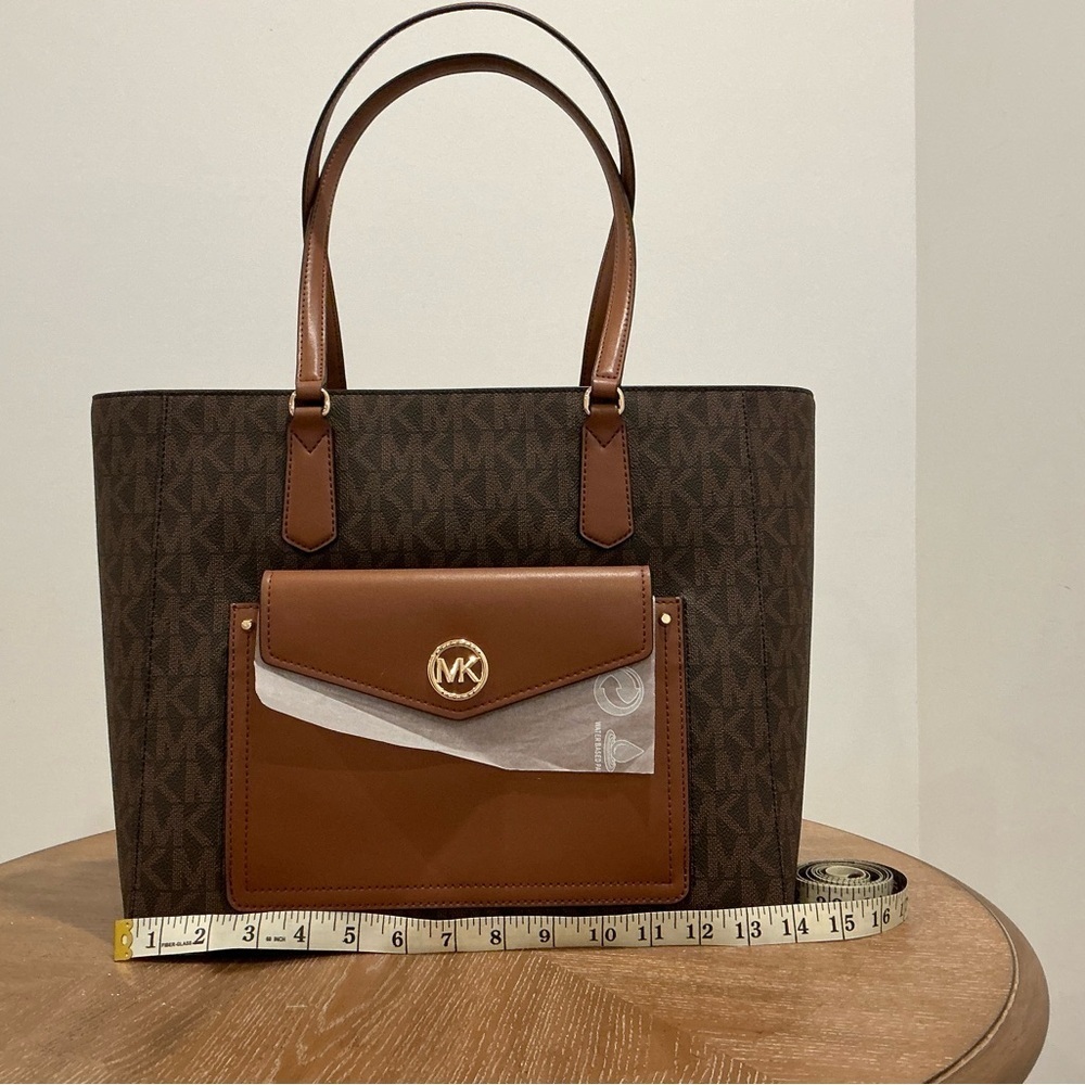 Michael Kors Joey Medium Flap Pocket Tote - Picture 5 of 6